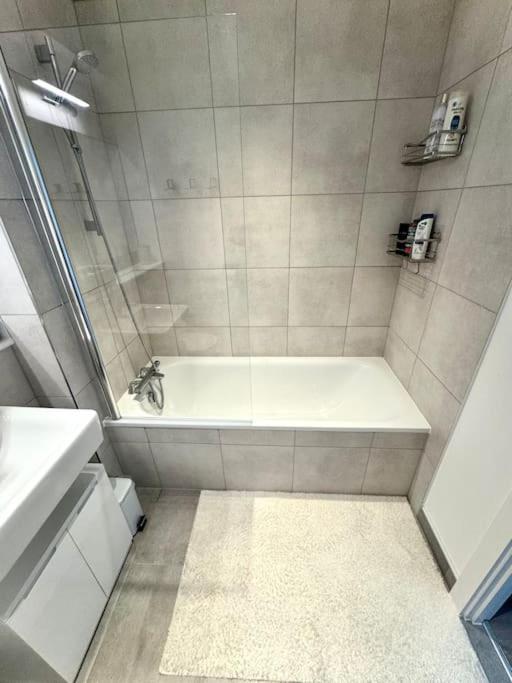 Appartamento High-spec 1x Large Bedroom *