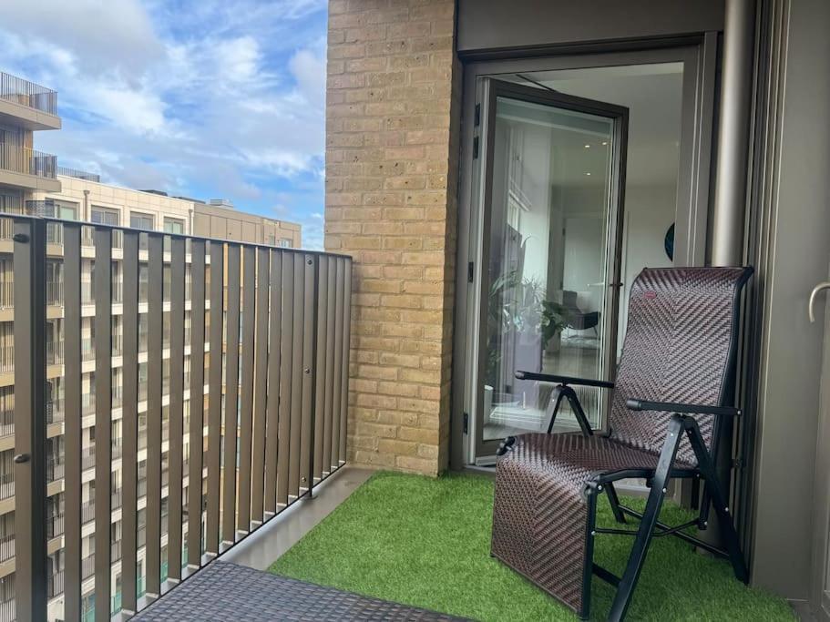 High-spec 1x Large Bedroom *