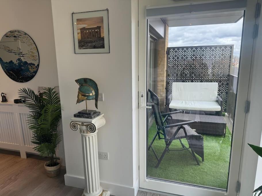 High-spec 1x Large Bedroom Apartment *
